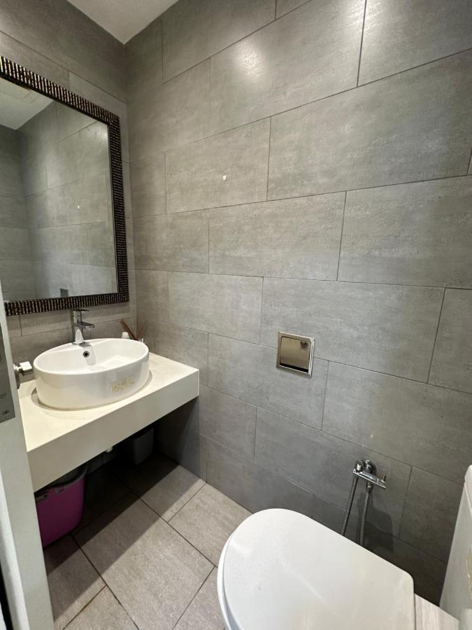 Arti Mont Kiara Lejlighedshotel Kuala Lumpur Eksteriør billede